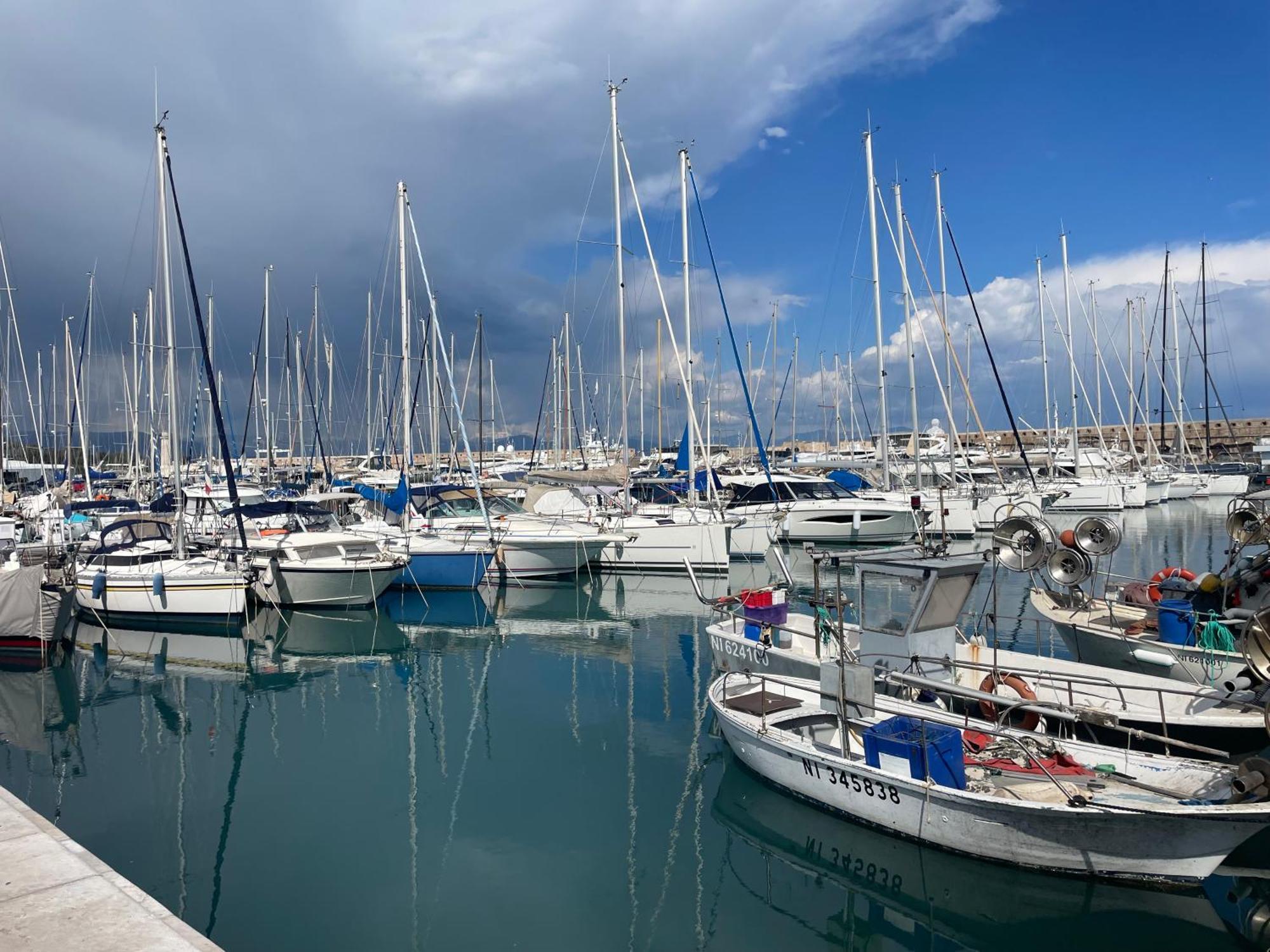 Superbe 2 Pieces Vue Mer, Piscine, Parking Leilighet Antibes